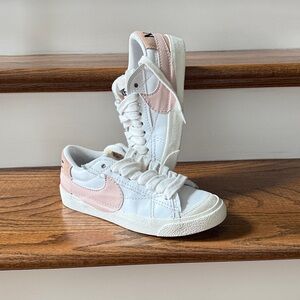 Nike Blazer Low '77 Jumbo- White/Rose Whisper/Pink Oxford